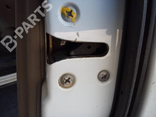 Used Front right lock Front right lock NISSAN TERRANO II (R20) 2.7 TDi 4WD (125 hp) 10562091 10562091