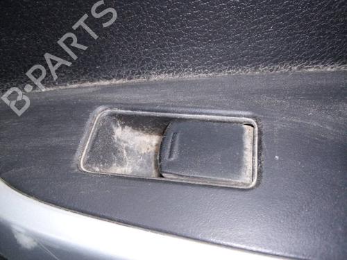 Used Right rear window switch SUZUKI VITARA (LY) 1.6 DDiS AllGrip (APK416D) (120 hp) 17011169