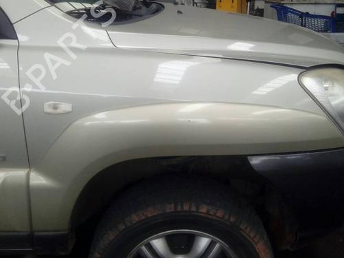 Used Right front fenders KIA SPORTAGE II (JE_, KM_) 2.7 V6 4WD (175 hp) 18149409