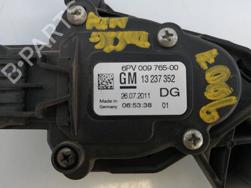 Pedal OPEL INSIGNIA A (G09)  | BP7983629I4 