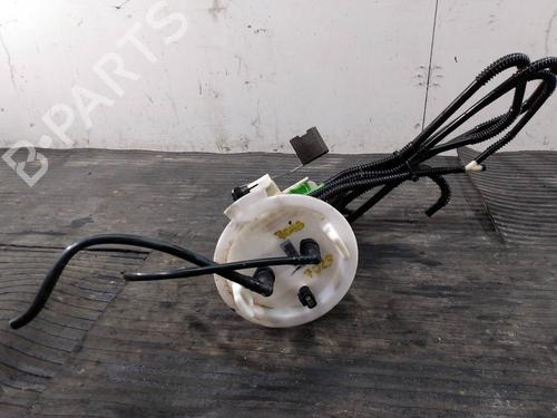 Used Fuel pump MERCEDES-BENZ C-CLASS (W204) C 200 CDI (204.001) (136 hp) 8359609