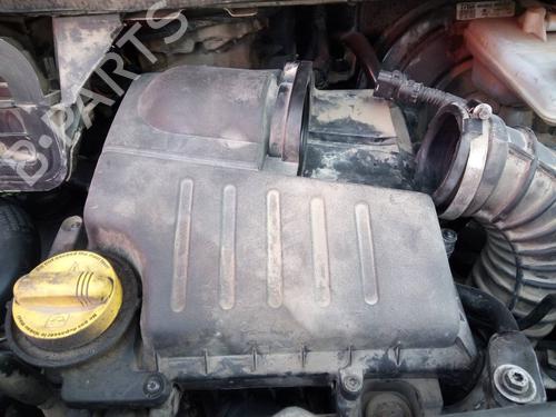 Used Air filter box NISSAN PRIMASTAR Van (X83) 2.0 dCi 115 (114 hp) 18712693