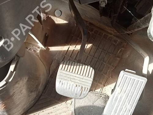 Used Break pedal NISSAN CABSTAR E (TL_, VL_) [1992-2006]  12572253