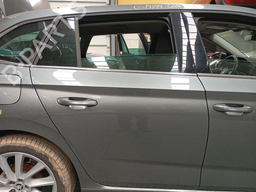 Dør højre bagtil Dør højre bagtil SKODA SCALA (NW1) 1.0 TSI (116 hp) 34518932 34518932