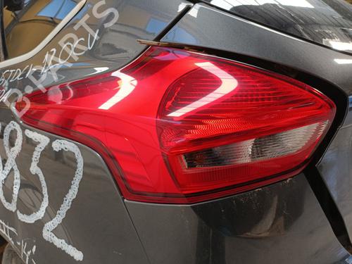 left-taillight-ford-focus-iii-2010-2011-2012-2013-2014-2015-2016-2017-2018-2019-2020-32393733 main image