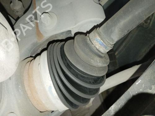 Used Right front driveshaft Right front driveshaft PEUGEOT 5008 II (MC_, MJ_, MR_, M4_) 1.5 BlueHDi 130 (MCYHZJ, MCYHZR, MCYHZX) (131 hp) 32361430 32361430