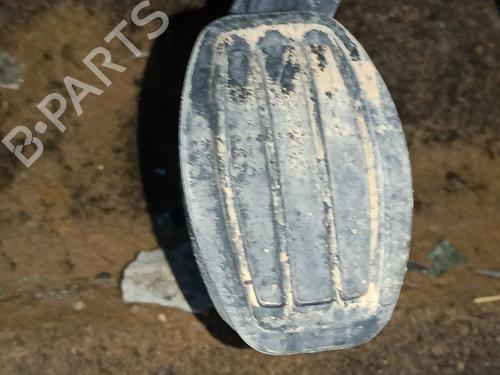 Pédale de frein OPEL CORSA F (P2JO) 1.2 (68) (101 hp) 28107239