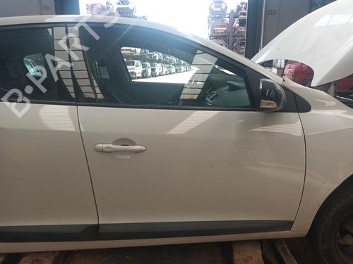 right-front-door-renault-megane-iii-hatchback-bz01_-b3_-2008-37602299 main image