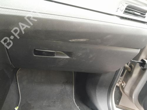 Guantera BMW X1 (F48) sDrive 18 d (150 hp) 30721136