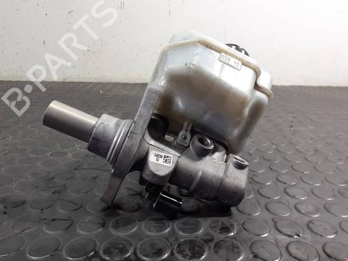 Used Brake master cylinder VW TIGUAN (5N_) 2.0 TDI (110 hp) 4564013