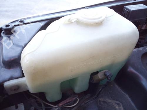 Used Windscreen washer tank SUZUKI VITARA (ET, TA, TD) 1.6 i 16V All-wheel Drive (ET, TA02, SE416) (97 hp) 15527938
