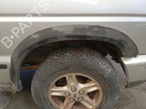 Used Front right wheel arch trim LAND ROVER DISCOVERY II (L318) [1998-2004]  32319102