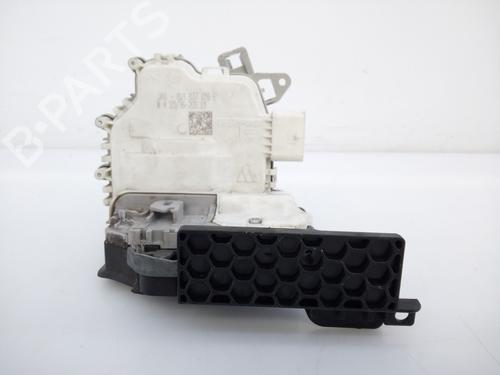 Used Front right lock PORSCHE MACAN (95B) [2014-2025]  17860155