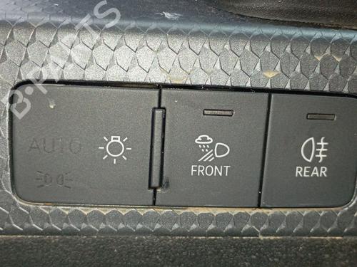 Forlygtekontakt Forlygtekontakt AUDI A1 Sportback (GBA) 30 TFSI (110 hp) 33958548 33958548