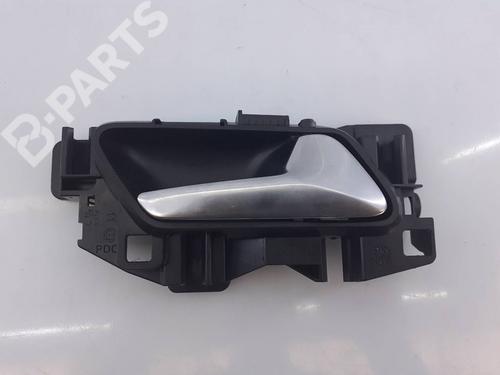 Used Front right interior door handle Front right interior door handle PEUGEOT 208 II (UB_, UP_, UW_, UJ_) [2019-2026] 8104330 8104330
