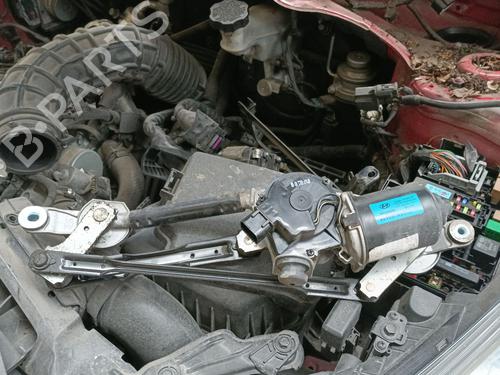 Used Front wiper motor HYUNDAI i30 (GD) 1.6 CRDi (110 hp) 27275715