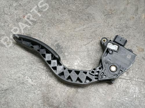 Pedale Pedale RENAULT TRAFIC III Bus (JG_) 2.0 dCi 150 (JGMU) (150 hp) 37440334 37440334