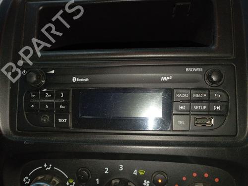 Used Radio Radio RENAULT TRAFIC III Van (FG_) 1.6 dCi 95 (FGMJ, FGMR) (95 hp) 40079967 40079967