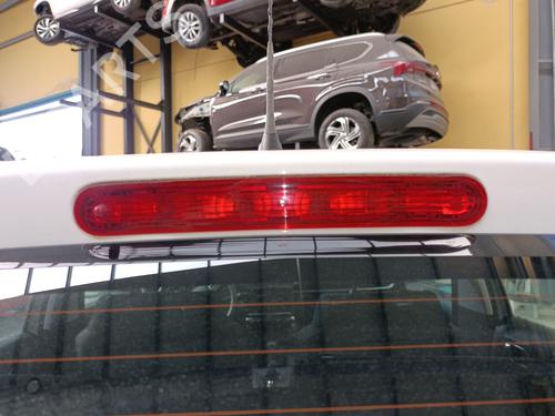 Używane Trzecie światło stopu CITROËN C3 III (SX) 1.5 BlueHDi 100 (SXYHYP, SXYHTU) (102 hp) 30684565