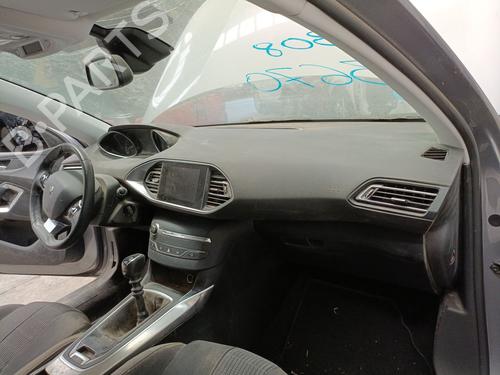 Instrumentbræt PEUGEOT 308 II (LB_, LP_, LW_, LH_, L3_) 1.5 BlueHDI 100 (102 hp) 27339924