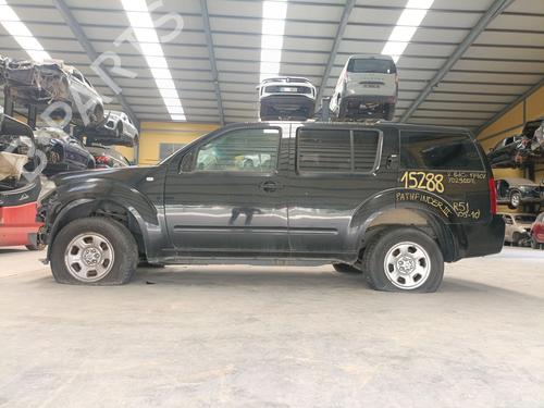 Brugte NISSAN PATHFINDER III (R51) 2.5 dCi 4WD 4819852