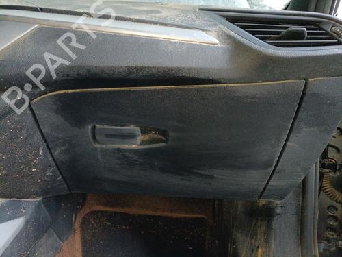 Used Glove box BMW 1 (F40) 116 d (116 hp) 27874323