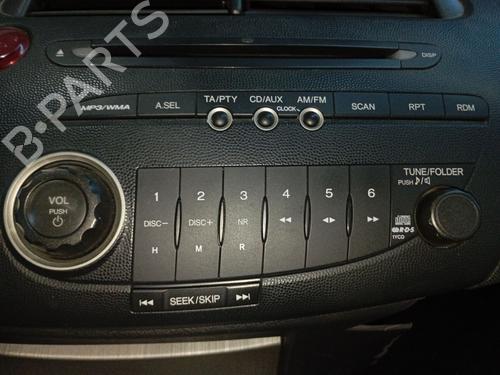 Used Radio HONDA CIVIC VIII Hatchback (FN, FK) [2005-2012]  31943126