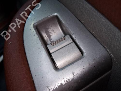 Used Right front window switch HONDA FR-V (BE) [2004-2025]  17071982
