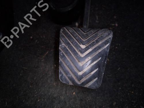 Used Break pedal MITSUBISHI PAJERO SPORT I (K7_, K9_) 2.5 TD (K94W, K74T) (115 hp) 8789247