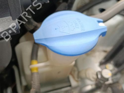 Used Windscreen washer tank KIA SPORTAGE IV (QL, QLE) 1.7 CRDi (116 hp) 28043109