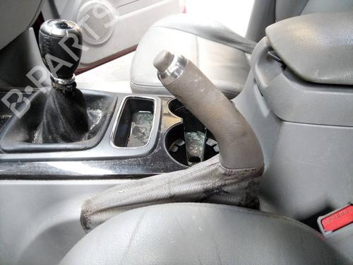 Freno di stazionamento a mano KIA SORENTO I (JC) 2.5 CRDi 4WD (140 hp) 13379278