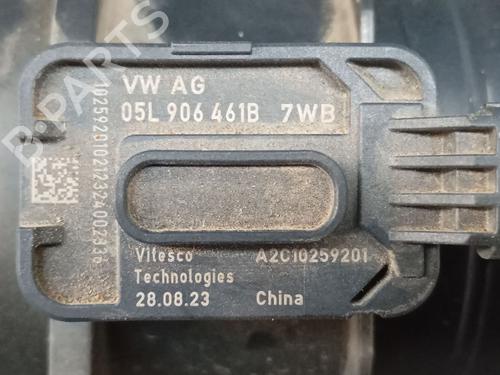 Used Mass air flow sensor VW TIGUAN (AD1, AX1) 2.0 TDI (150 hp) 31337533