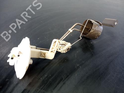 Used Fuel pump FORD MAVERICK (UDS, UNS) 2.7 TD (100 hp) 13582481
