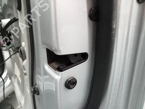 Used Front right lock VW TOURAN (1T1, 1T2) [2003-2010]  20718440