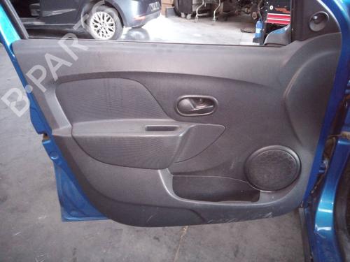 Venstre frontpanel Venstre frontpanel 38593654 38593654