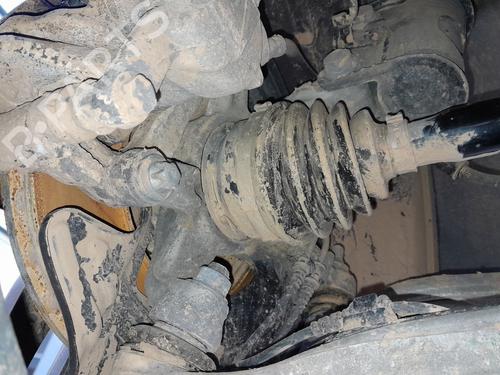Used Right front steering knuckle MERCEDES-BENZ A-CLASS (W176) A 180 (176.042) (122 hp) 26325992