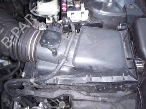 Used Air filter box TOYOTA AVENSIS Estate (_T25_) 2.2 D-4D (ADT251_, ADT251R) (150 hp) 14061087