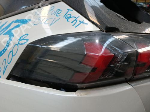 Used Left taillight PEUGEOT 2008 II (UD_, US_, UY_, UJ_, UR_, UC_) 1.2 PureTech 130 (USHNS, URHNS) (130 hp) 29308376