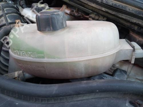 Used Expansion tank NISSAN PRIMASTAR Van (X83) 2.0 dCi 115 (114 hp) 18712692