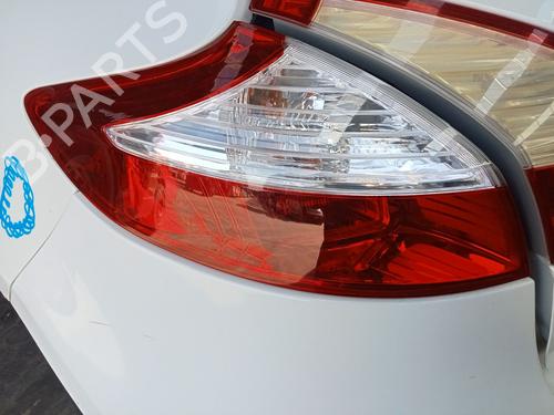 Used Left taillight Left taillight RENAULT MEGANE III Hatchback (BZ0/1_, B3_) 1.6 dCi (BZ00, BZ12, BZ13) (130 hp) 33427725 33427725
