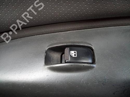 Used Right front window switch HYUNDAI TUCSON (JM) 2.0 CRDi (140 hp) 17011613