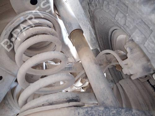 Used Right rear shock absorber MITSUBISHI PAJERO III (V7_W, V6_W) 2.5 TDi (V64W, V74W) (115 hp) 13647197