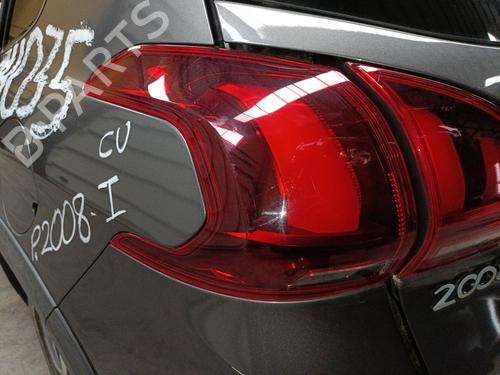 Feu arrière gauche PEUGEOT 2008 I (CU_) 1.2 THP 110 / PureTech 110 (110 hp) 31996731