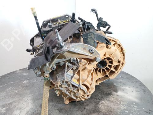 Used Gearbox NISSAN NV300 Van (X82) 1.6 dci 120 (121 hp) 27334977