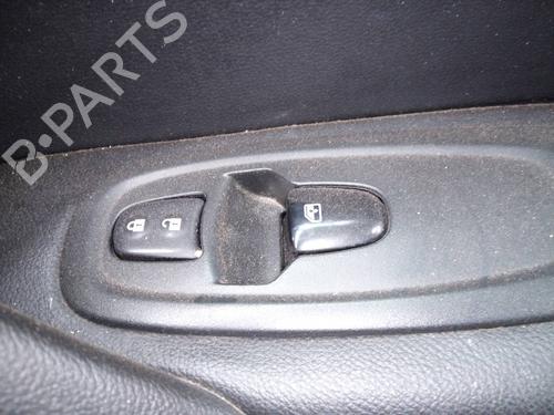 Used Right front window switch RENAULT KADJAR (HA_, HL_) [2015-2025]  17011481