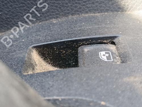 Used Right rear window switch Right rear window switch 39141253 39141253