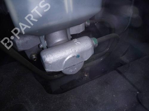 Used Brake master cylinder LAND ROVER RANGE ROVER SPORT I (L320) 2.7 D 4x4 (190 hp) 15777776