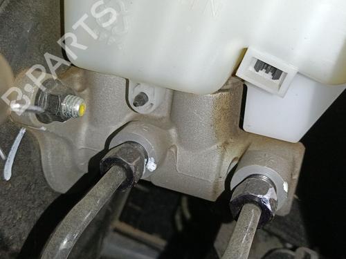 Used Brake master cylinder HYUNDAI TUCSON (NX4E, NX4A) 1.6 CRDi (116 hp) 26326433