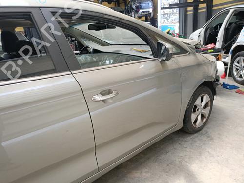Right front door KIA CARENS IV Van (A4) CRDi | BP27297320C3 