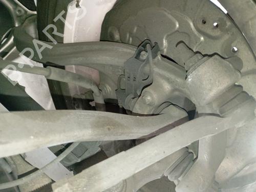 Used Left front steering knuckle Left front steering knuckle MERCEDES-BENZ C-CLASS T-Model (S205) C 200 BlueTEC / d (205.237) (136 hp) 40079872 40079872